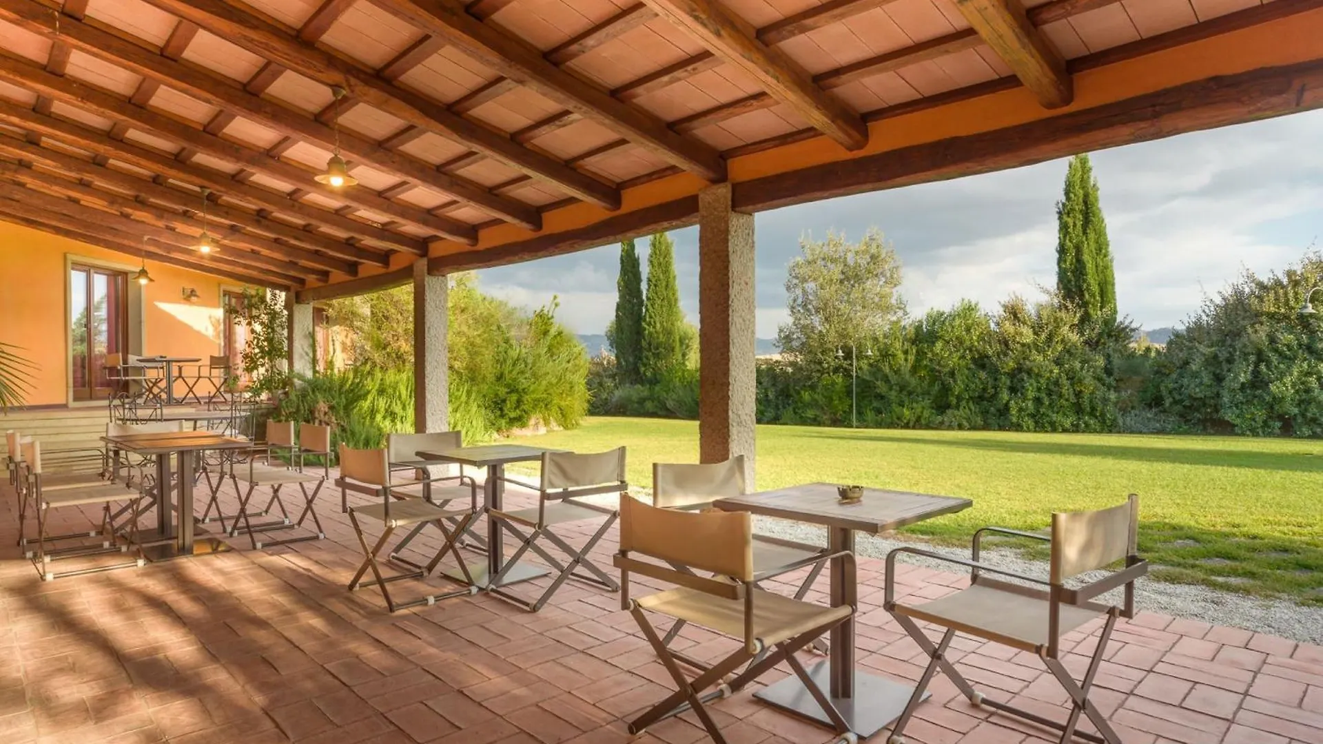 Hotel Janas Country Resort Mores