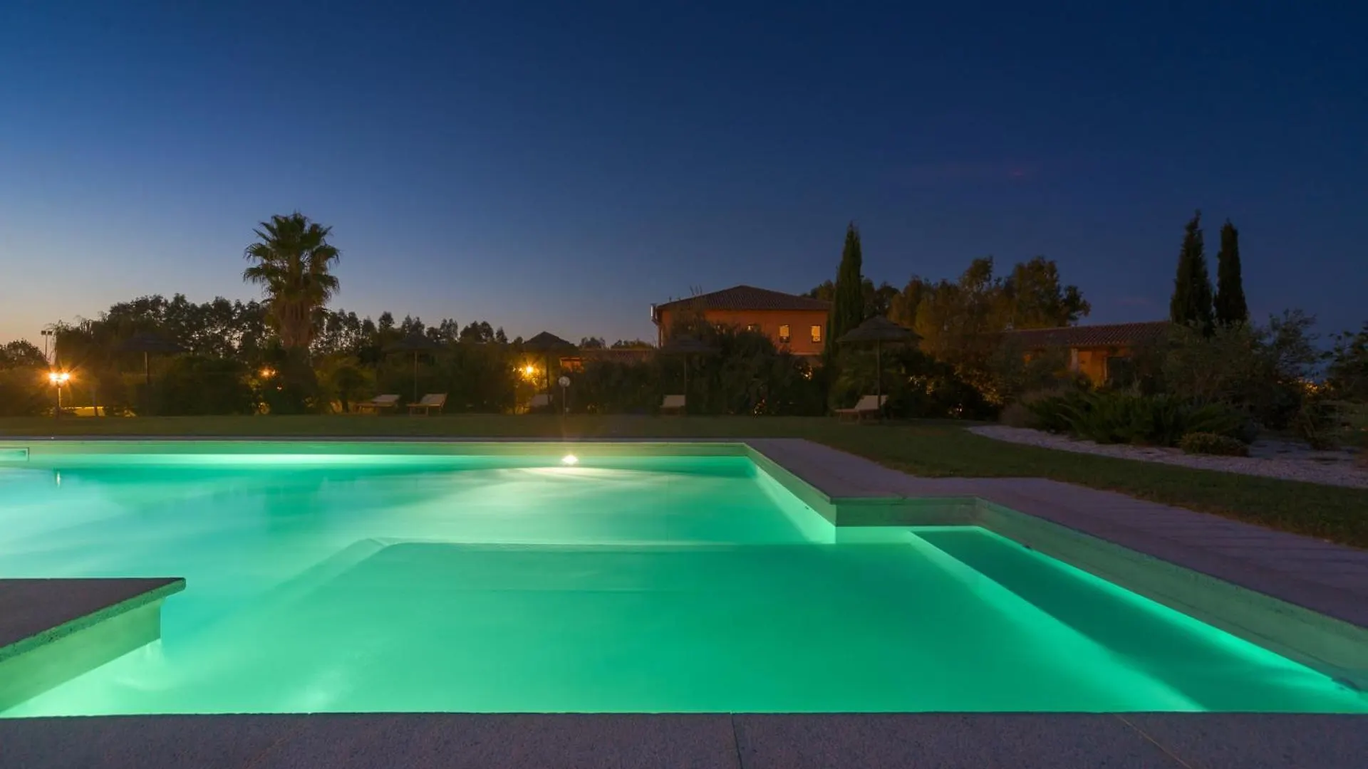 Janas Country Resort Mores Italy